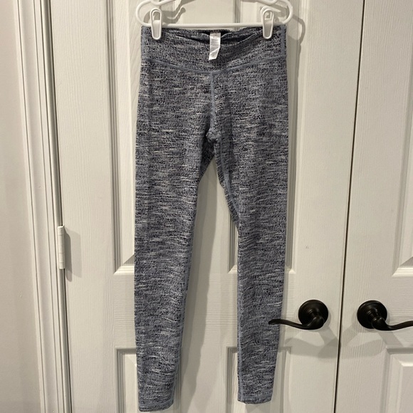 Ivivva Other - Ivivva by Lululemon Girls Size 10 Leggings Full Length Black White